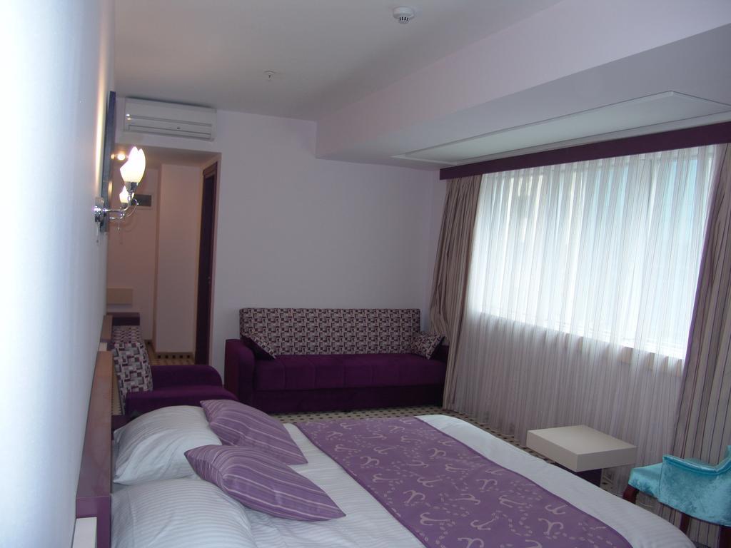 Izan Hotel Esmirna Habitación foto